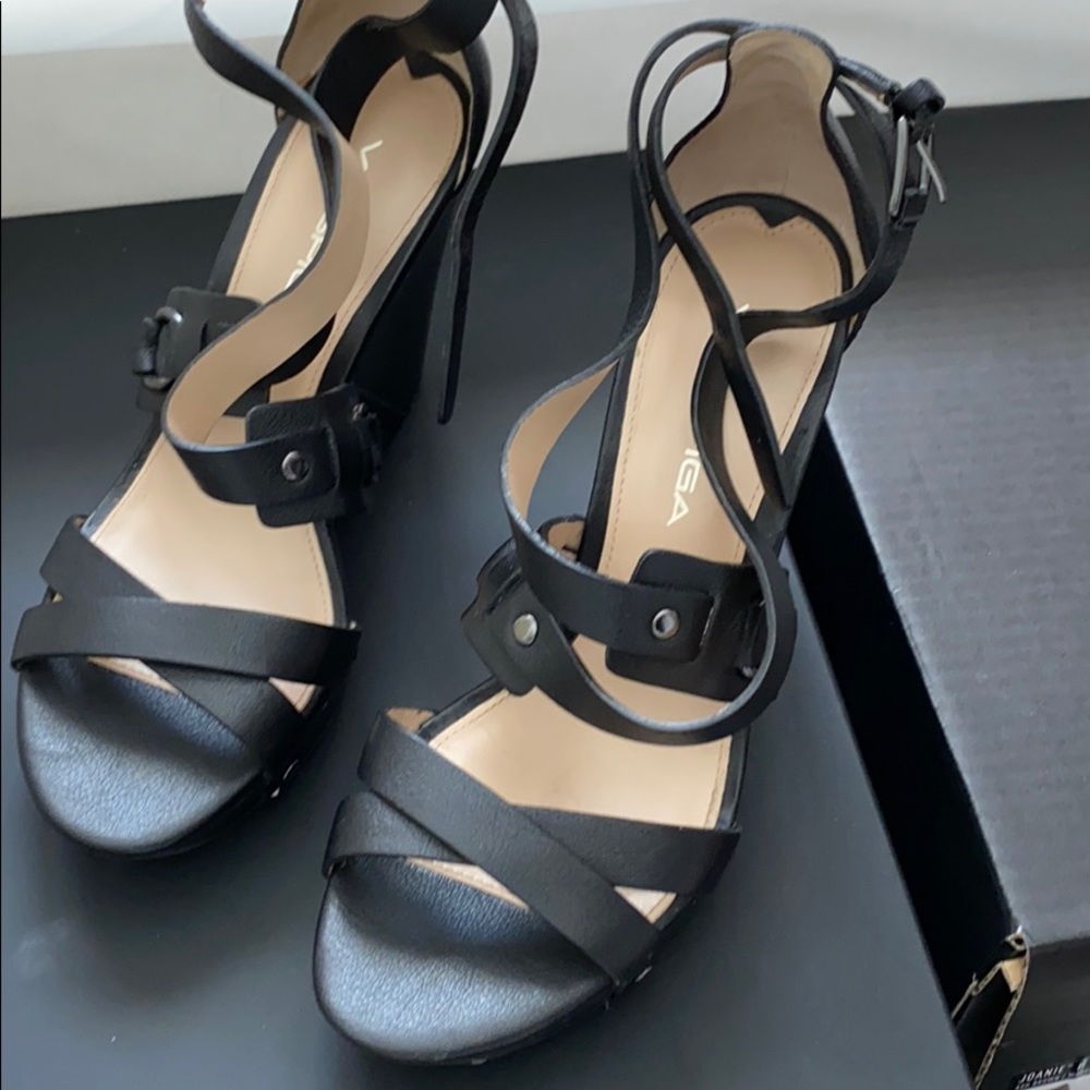 Via spiga wedge